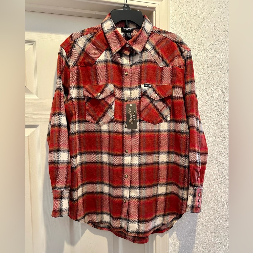 Wrangler Retro Red Plaid Flannel Shirt, size S. NWT